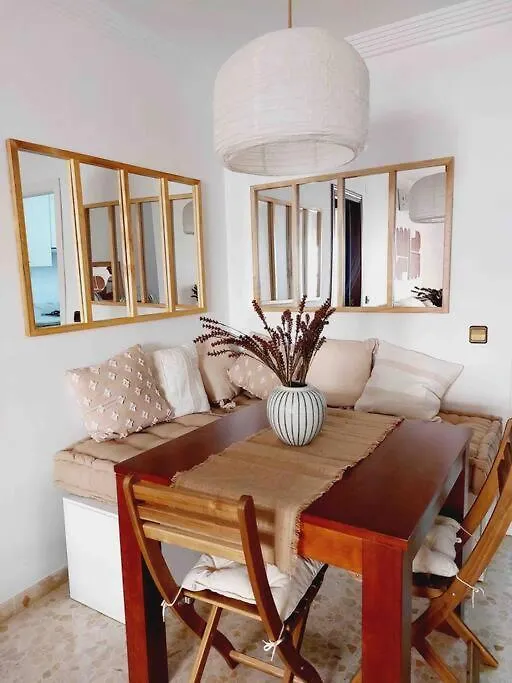 Torre Del Mar Deluxe Close To Beach & Parking Sinese Design Homes Apartment