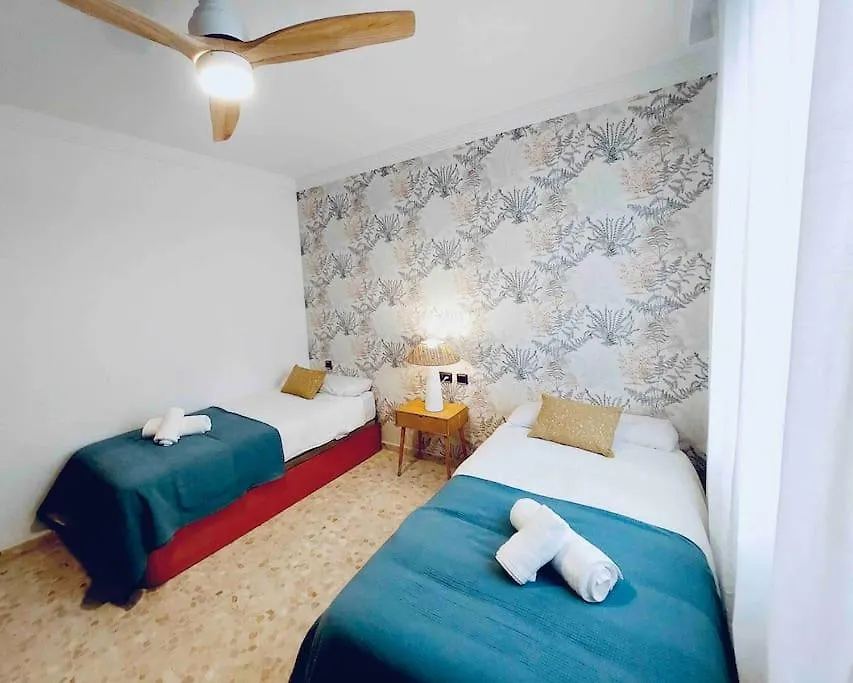 Torre Del Mar Deluxe Close To Beach & Parking Sinese Design Homes Torre Del Mar
