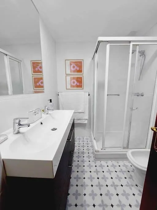Apartment Torre Del Mar Deluxe Close To Beach & Parking Sinese Design Homes Spain