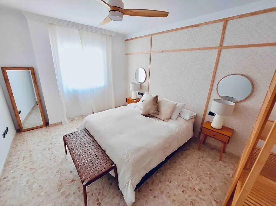 Torre Del Mar Deluxe Close To Beach & Parking Sinese Design Homes